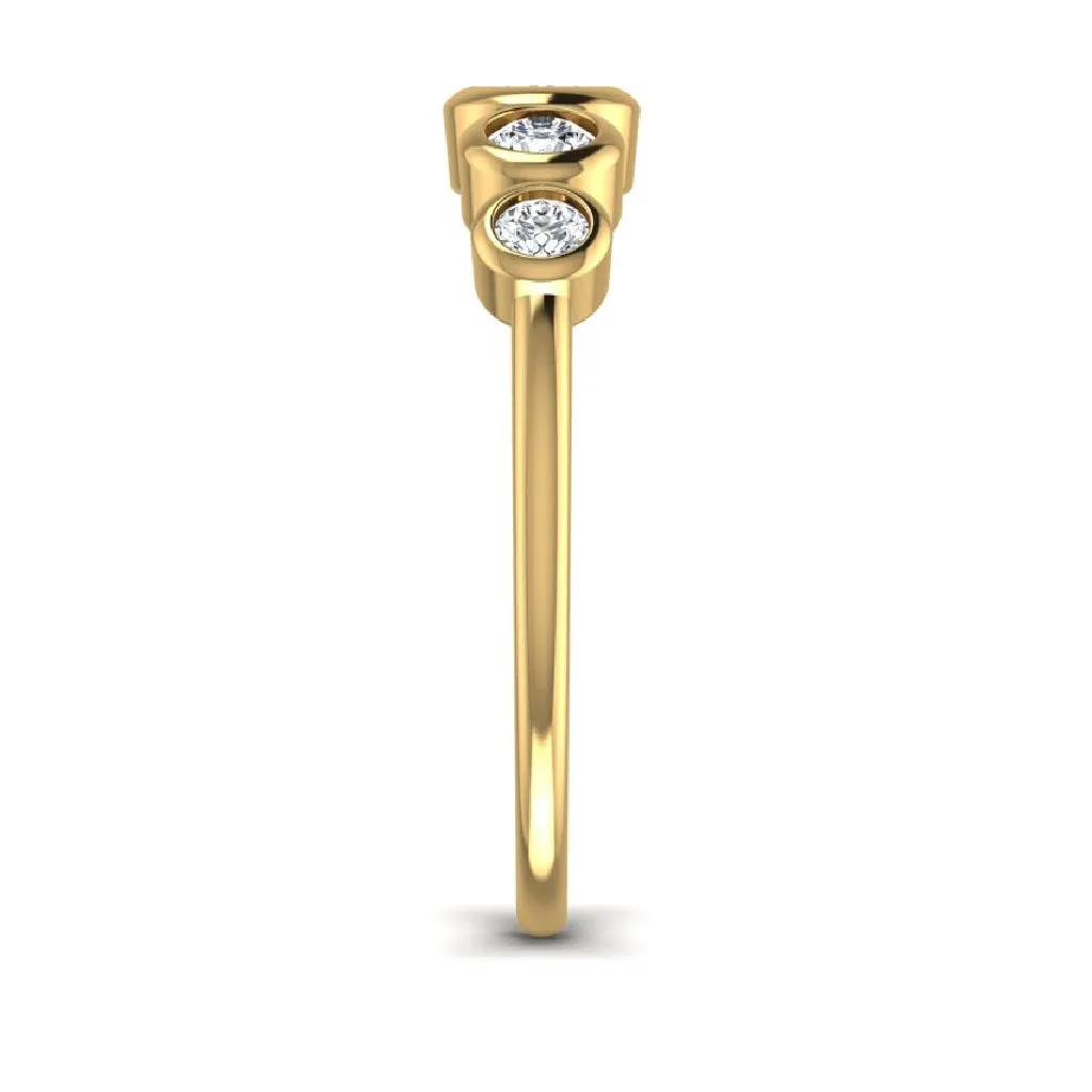 Sparkling Five Diamond Gold Ring