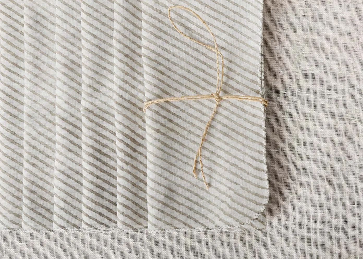 Verandah Stripe Dinner Napkins (Set of 6) - Soft Grey