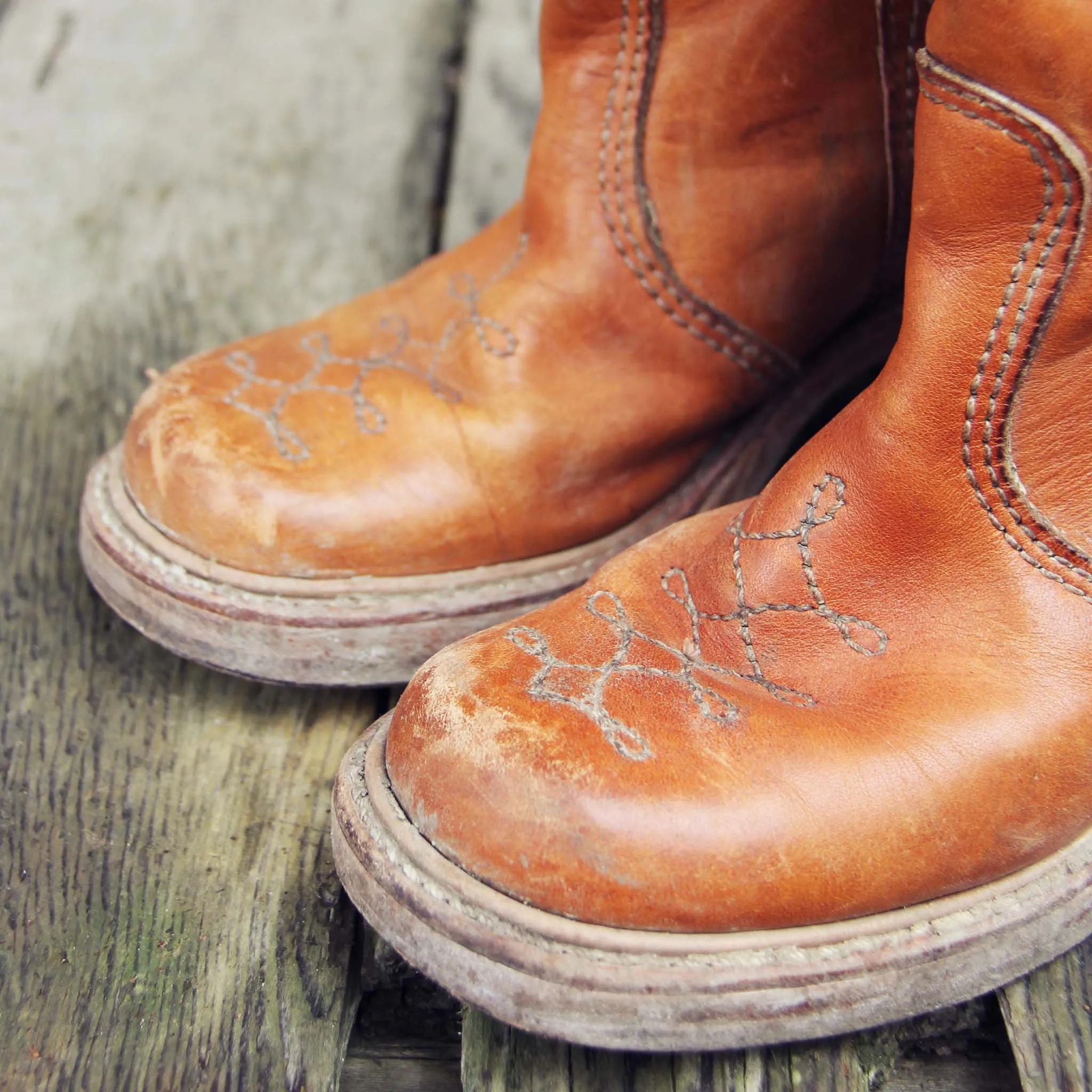 Vintage Honey Campus Boots