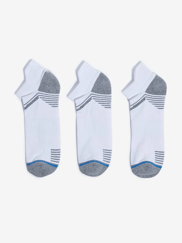 WES Lounge White Striped Printed Socks - Pack of 3