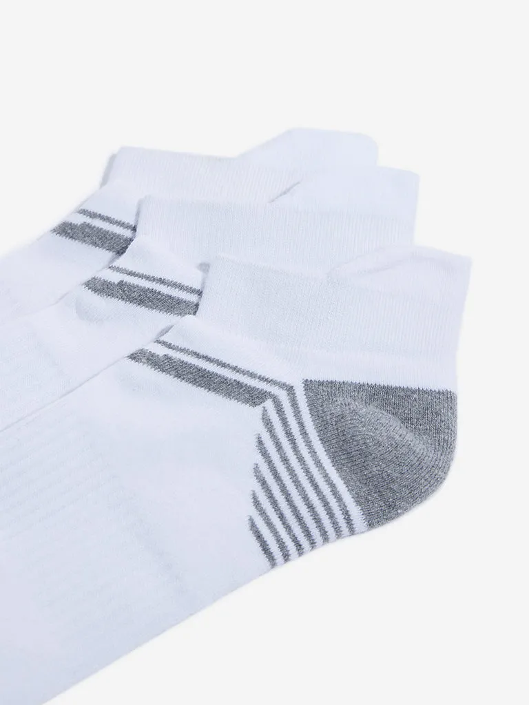 WES Lounge White Striped Printed Socks - Pack of 3
